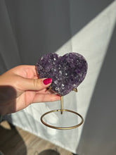 Load image into Gallery viewer, Amethyst Heart with Stand 30HM