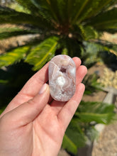 Load image into Gallery viewer, Pink Amethyst Palm Stone 28NE