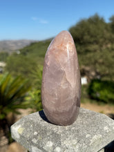 Load image into Gallery viewer, Rose Quartz Freeform 68TA