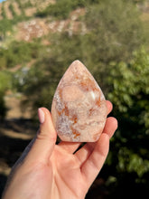 Load image into Gallery viewer, Pink Amethyst Flame 38FM