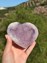 Load image into Gallery viewer, Pink Lavender Amethyst Heart With Stand 140GH