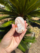 Load image into Gallery viewer, Pink Amethyst Palm Stone 28NT