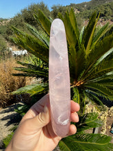 Load image into Gallery viewer, Rose Quartz Wand 40HT