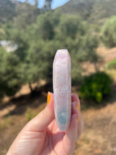 Load image into Gallery viewer, Lavender Pink Amethyst Heart