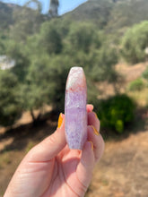 Load image into Gallery viewer, Lavender Pink Amethyst Heart