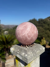 Load image into Gallery viewer, Rose Quartz Sphere 165WI