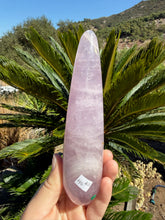 Load image into Gallery viewer, Rose Quartz Wand 40LB