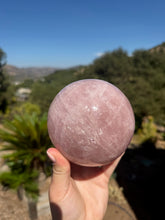 Load image into Gallery viewer, Rose Quartz Sphere 165WI