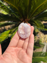 Load image into Gallery viewer, Pink Amethyst Palm Stone 14NR