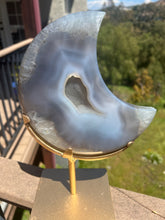 Load image into Gallery viewer, Agate Moon