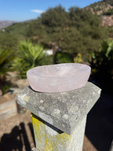 Load image into Gallery viewer, Rose Quartz Bowl 32SQ