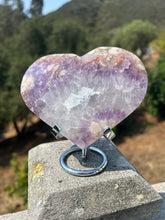 Load image into Gallery viewer, Lavender Pink Amethyst Heart