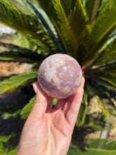 Load image into Gallery viewer, Pink Amethyst Sphere 170PP