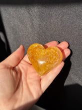 Load image into Gallery viewer, Golden Healer Heart 20HF