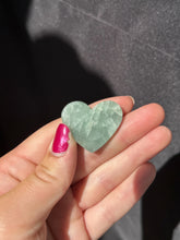 Load image into Gallery viewer, Aquamarine Heart Cab 20HY
