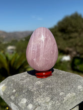 Load image into Gallery viewer, Rose Quartz Egg 25TA