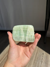 Load image into Gallery viewer, Pistachio Calcite 36PR