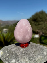 Load image into Gallery viewer, Rose Quartz Egg 25TA