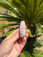 Load image into Gallery viewer, Pink Amethyst Palm Stone 28NE