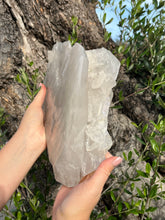 Load image into Gallery viewer, Large Aura Quartz Shard