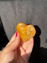 Load image into Gallery viewer, Golden Healer Heart 20HF