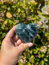 Load image into Gallery viewer, Blue Fluorite Heart 120VI