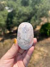 Load image into Gallery viewer, Pink Amethyst Flower Agate Palm Stone