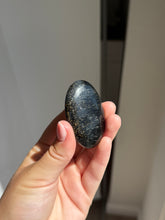 Load image into Gallery viewer, Blue Tigers Eye Palm Stone 16KO