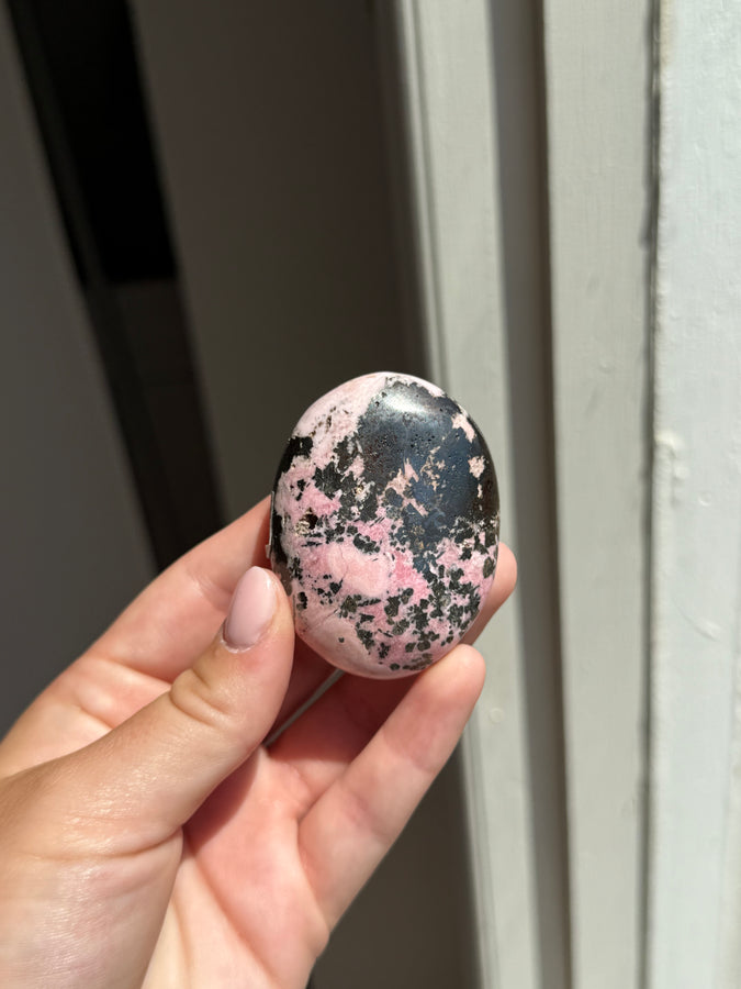 Rhodonite Palm Stone 24LE