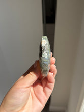 Load image into Gallery viewer, Moss Agate Palm Stone Intuitively Selected 25KI