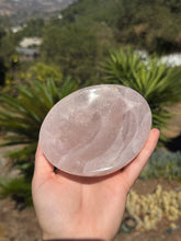 Load image into Gallery viewer, Rose Quartz Bowl 33ER