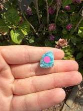 Load image into Gallery viewer, Larimar cab