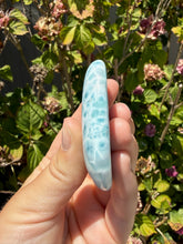 Load image into Gallery viewer, Larimar Oval 372MA