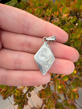 Load image into Gallery viewer, Half Larimar Half Pink Conch Shell Necklace 85TA