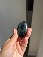 Load image into Gallery viewer, Blue Tigers Eye Palm Stone 16KO