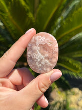 Load image into Gallery viewer, Pink Amethyst Palm Stone 14BA