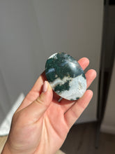 Load image into Gallery viewer, Moss Agate Palm Stone Intuitively Selected 18KP