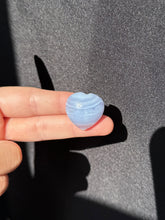 Load image into Gallery viewer, Blue Lace Agate Cabbed Heart 20HI