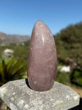 Load image into Gallery viewer, Rose Quartz Freeform 68TA