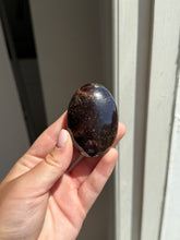Load image into Gallery viewer, Garnet Palm Stone Intuitively Selected 22KN