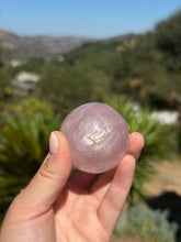 Load image into Gallery viewer, Rose Quartz Sphere 22CC