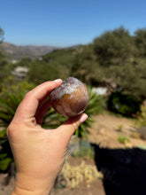Load image into Gallery viewer, Amethyst Egg 50AZ