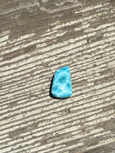 Load image into Gallery viewer, Larimar cab