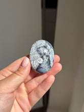 Load image into Gallery viewer, Dendritic Agate Palm Stone 18KT