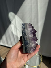 Load image into Gallery viewer, Amethyst Heart with Stand 170HK
