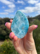 Load image into Gallery viewer, Larimar AAA Large Cab