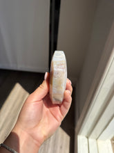 Load image into Gallery viewer, Flower Agate Heart 35PKR
