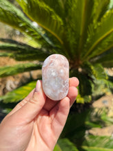 Load image into Gallery viewer, Pink Amethyst Palm Stone 28NE