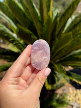 Load image into Gallery viewer, Pink Amethyst Palm Stone 13MR