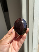 Load image into Gallery viewer, Garnet Palm Stone Intuitively Selected 22KN